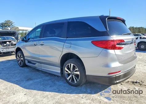 2023 Honda Odyssey Touring z USA, uszkodzony, nr VIN 5FNRL6H85PB000292